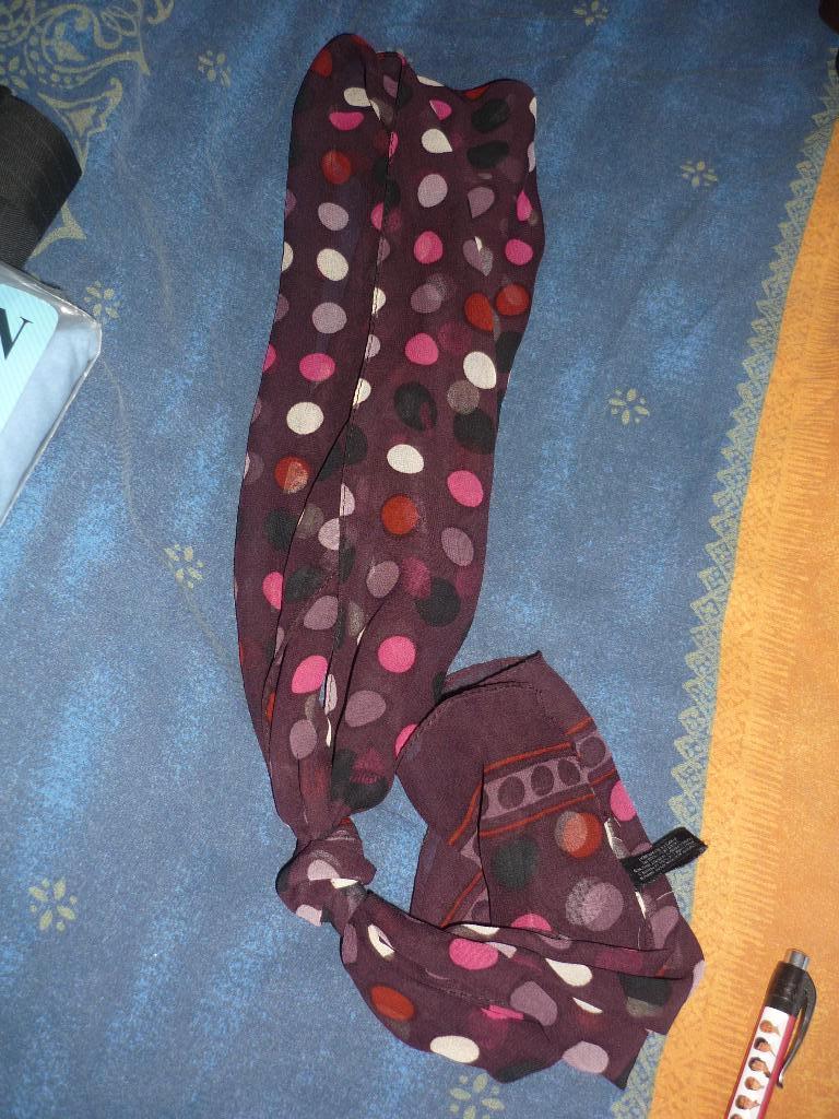 sjaal, Kleding | Dames, Mutsen, Sjaals en Handschoenen, Ophalen of Verzenden, Zo goed als nieuw, Maat 46/48 (XL) of groter, Sjaal