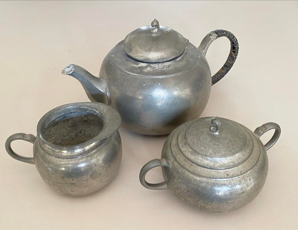 Antiek tinnen theeservies: theepot, suikerpot, melkkan, Antiek en Kunst, Antiek | Tin, Ophalen of Verzenden
