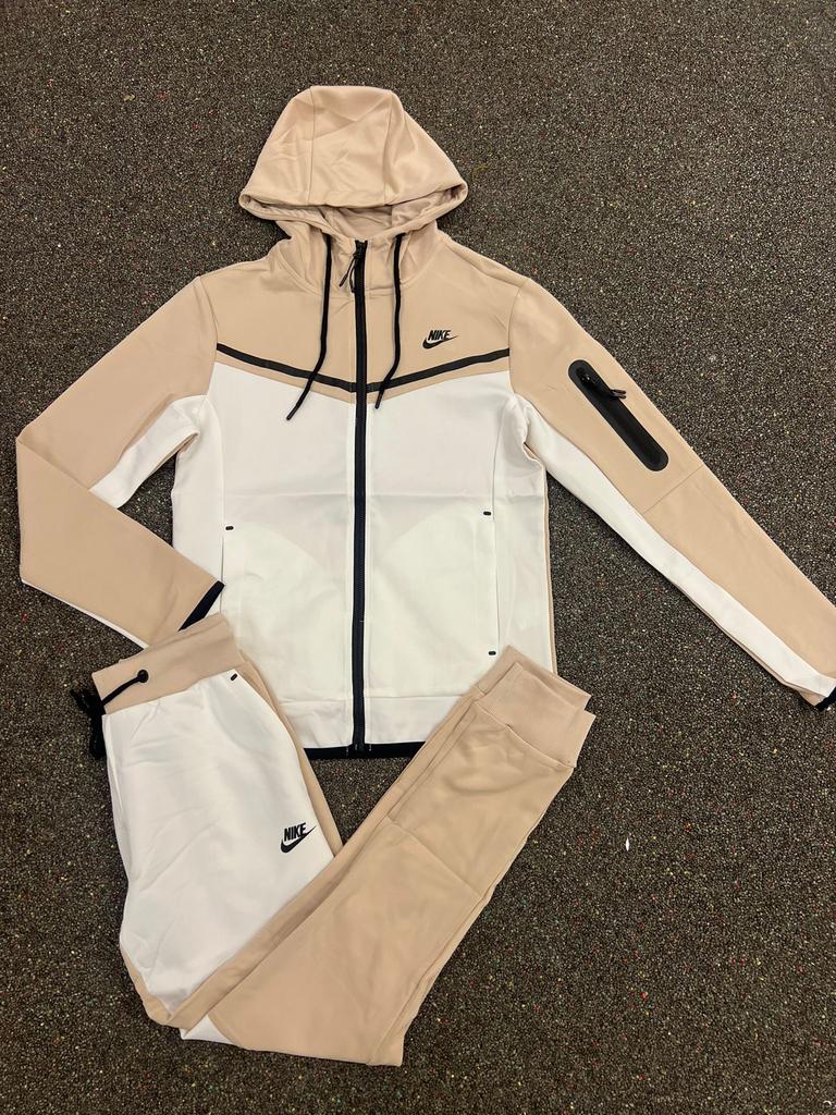 Nike tech pakken, Ophalen of Verzenden, Nieuw