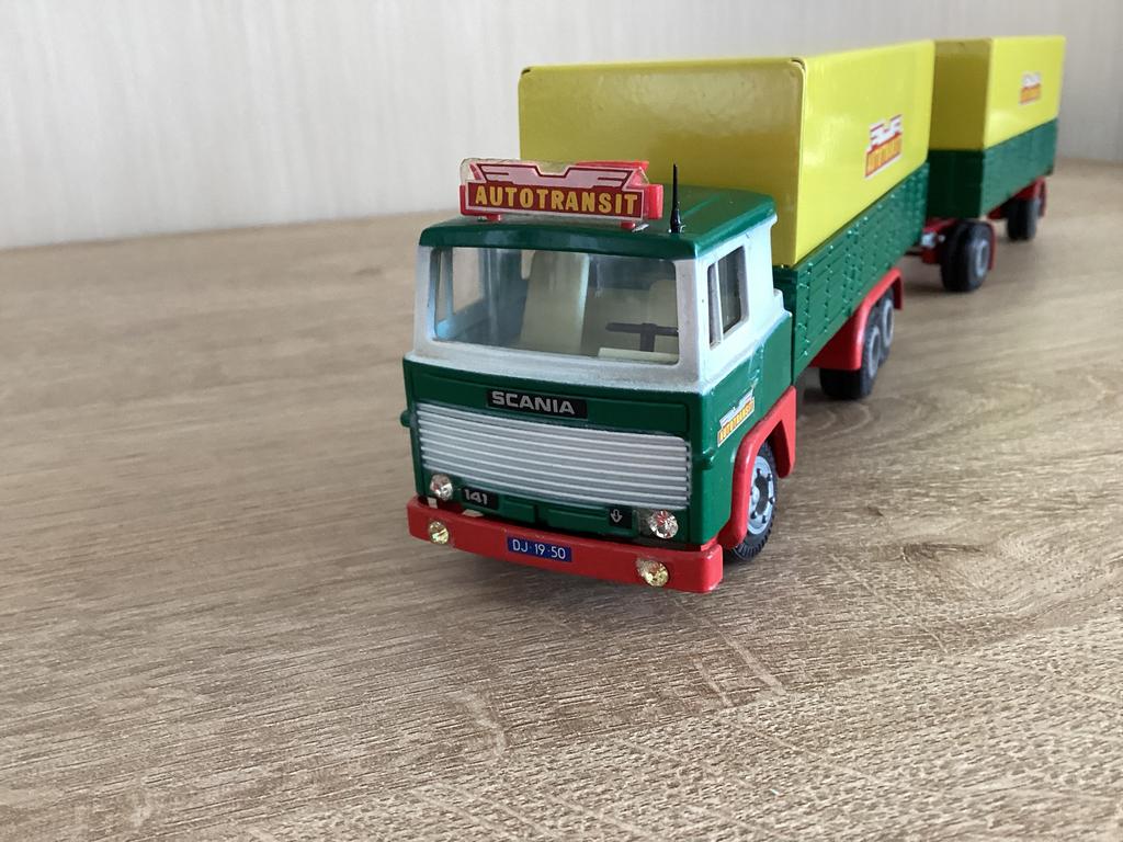 Mooie Scania 141 Combi met Kant cab Stuuras Antenne, Hobby en Vrije tijd, Modelauto's | 1:50, Ophalen of Verzenden, Zo goed als nieuw