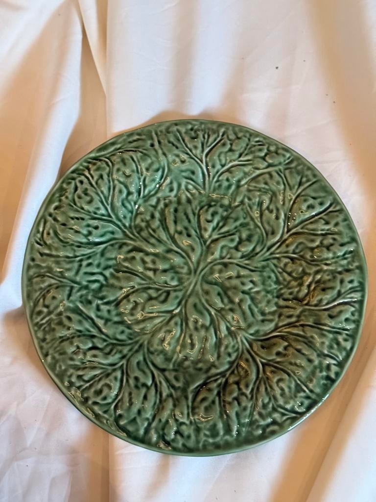 Bordallo Pinheiro Koolblad Bord - Groen Aardewerk, Ophalen of Verzenden, Zo goed als nieuw, Bord(en), Overige stijlen