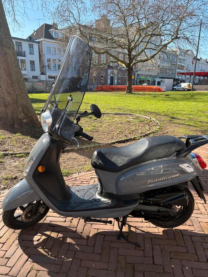 Sym Fiddle 2 50GS - 2021- 1600 km gelopen- Eerste eigenaar, Fietsen en Brommers, Brommeronderdelen | Scooters, Zo goed als nieuw