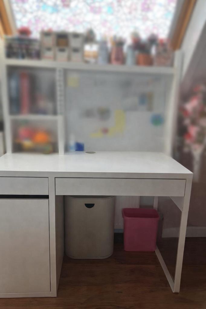 IKEA MICKE Desk with Hutch – White, Huis en Inrichting, Ophalen, Gebruikt