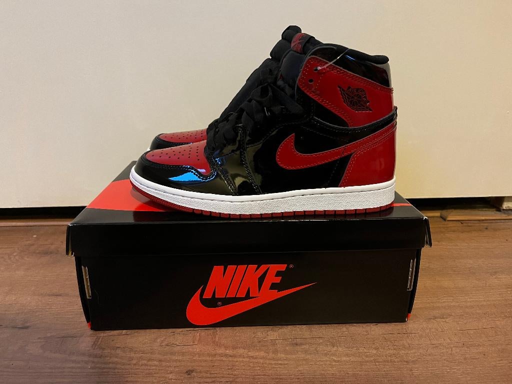 Air Jordan 1 High OG Patent Bred — US 5.5 / EU 37.5 — DS, Kleding | Heren, Schoenen, Zwart, Air Jordan, Nieuw, Ophalen of Verzenden