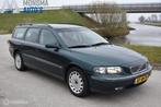 Volvo V70 2.4 LPG-G3 2002 Groen Clima Cruise Trekhaak APK 09, Voorwielaandrijving, 1578 kg, Traction-control, Euro 4
