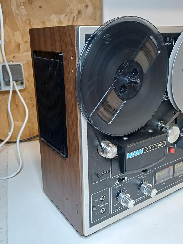 Akai 1721W bandrecorder Goede staat met ingebouwde verster, Ophalen of Verzenden, Bandrecorder