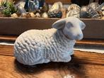 Zwaar stenen wit schaap beeldje paasdecoratie, Verzamelen, Beelden en Beeldjes, Ophalen of Verzenden, Zo goed als nieuw, Dier