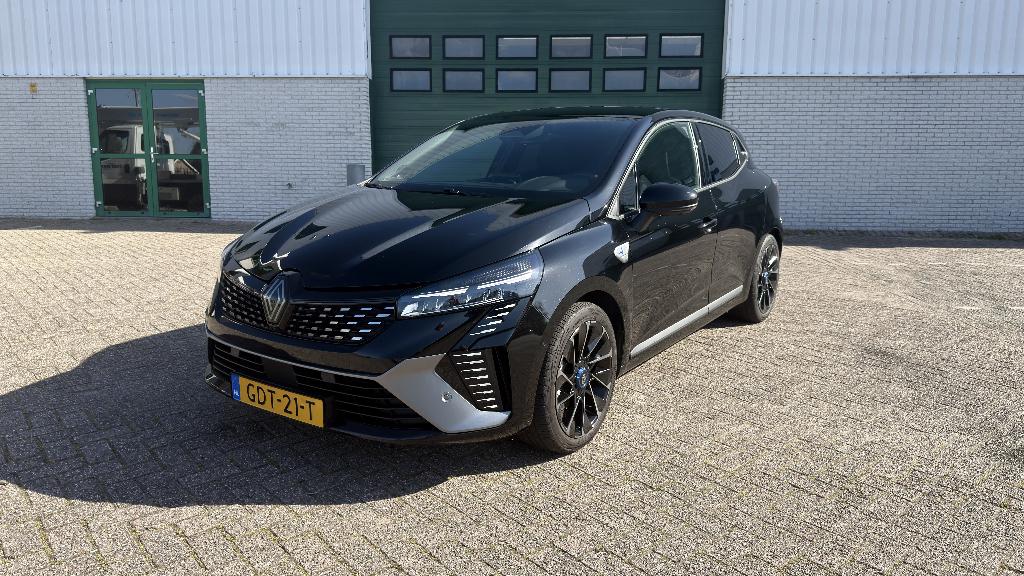Renault Clio 1.6 E-tech Hybrid 140pk 2024 Esprit Apine Zwart, Auto's, 4 cilinders, Leder en Stof, 1248 kg, 93 pk