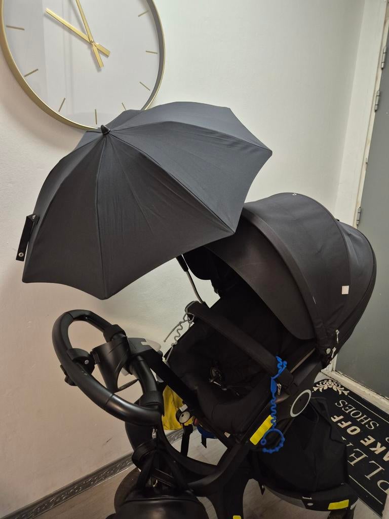 Stokke kinderwagen met reiswieg en regenhoes, Kinderen en Baby's, Kinderwagens en Combinaties, Ophalen, Gebruikt, Kinderwagen