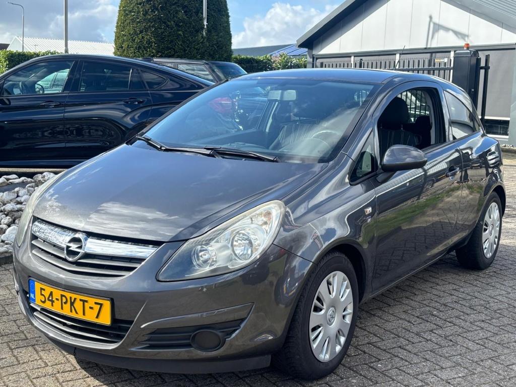 Opel Corsa 1.3 CDTI 2011 Diesel 3-Deurs Trekhaak 111 Edition, Auto's, Voorwielaandrijving, Euro 5, Gebruikt, Origineel Nederlands