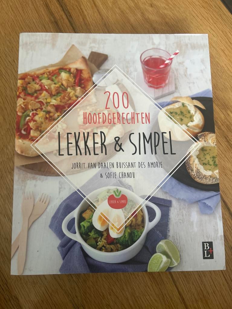 200 Hoofdgerechten Lekker & Simpel Kookboek, Boeken, Kookboeken, Ophalen of Verzenden, Zo goed als nieuw, Overige gebieden, Hoofdgerechten