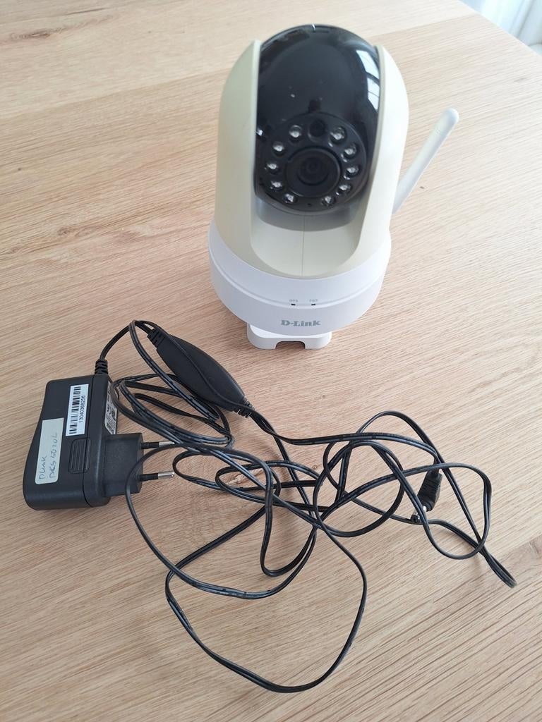 D-Link DCS-5020L Roteerbare IP Camera met Nachtzicht, Ophalen of Verzenden, Gebruikt, Binnencamera