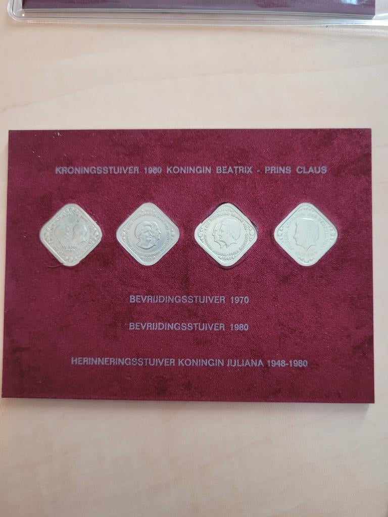 Herdenkingsstuivers in Luxe Cassette, Postzegels en Munten, Ophalen of Verzenden, Koningin Beatrix, Overige waardes, Setje