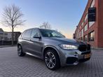 BMW M-Pakket X5 Xdrive40e Iperformance 313pk Aut /Grijs, Auto's, BMW, Vierwielaandrijving, 147 €/maand, SUV of Terreinwagen, Zilver of Grijs