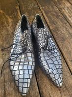 Moma Zilverkleurige Veterschoenen met Krokodillenprint, Kleding | Dames, Schoenen, Schoenen met lage hakken, Overige kleuren, Moma