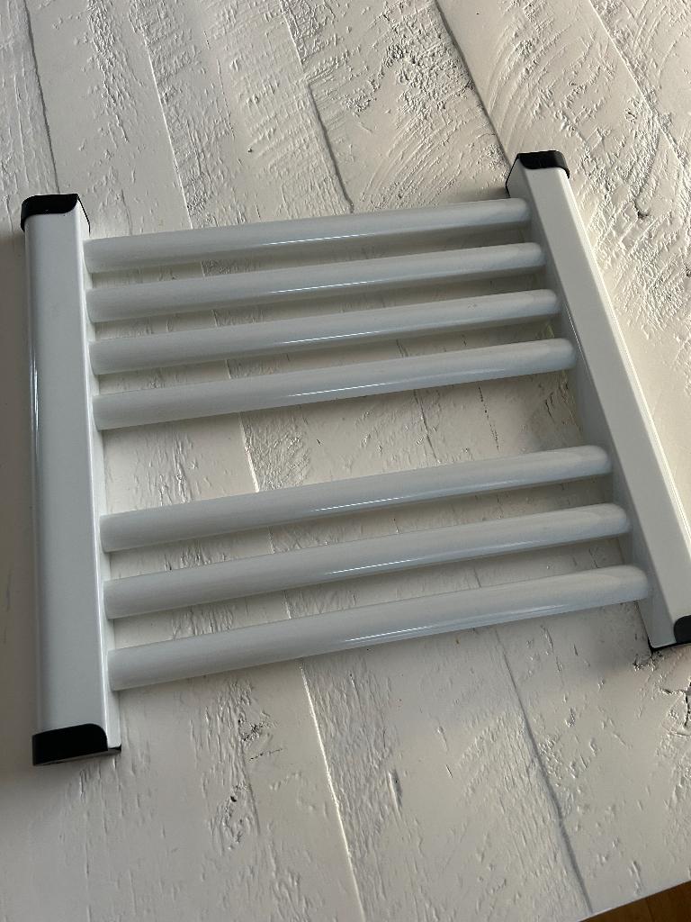 Kleine designradiator (nieuw), Ophalen, 30 tot 80 cm, Radiator, Nieuw
