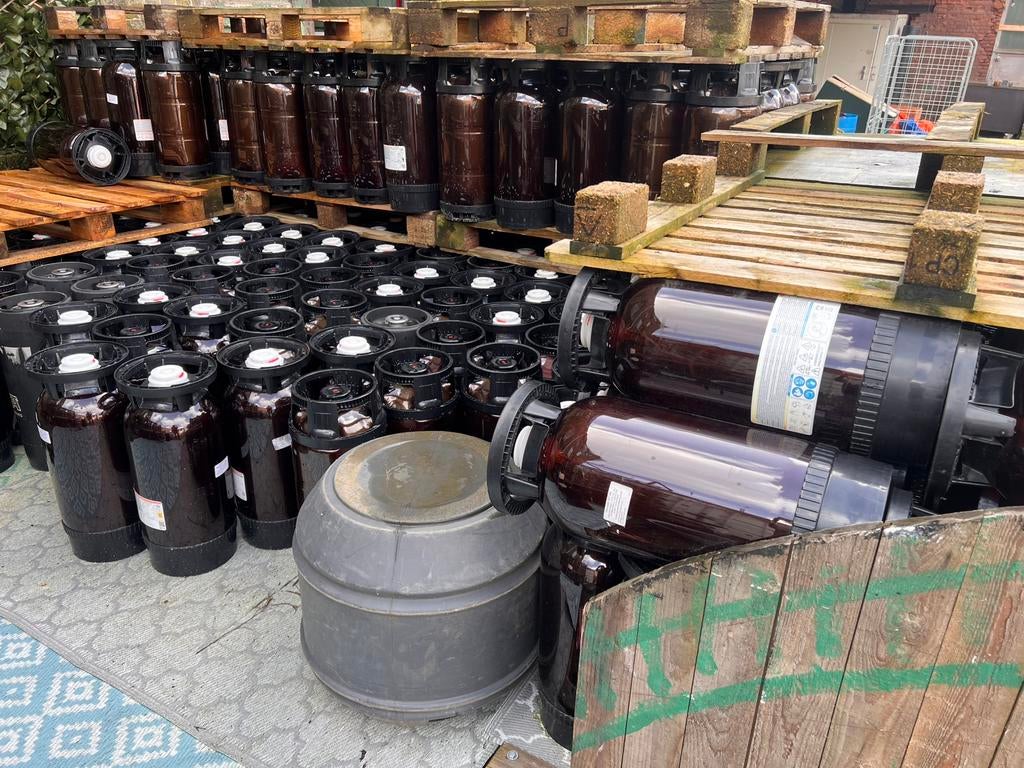 PET bierfusten, Verzamelen, Biermerken, Ophalen, Gebruikt