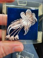 Zilveren filigraan broche bloem, Ophalen of Verzenden
