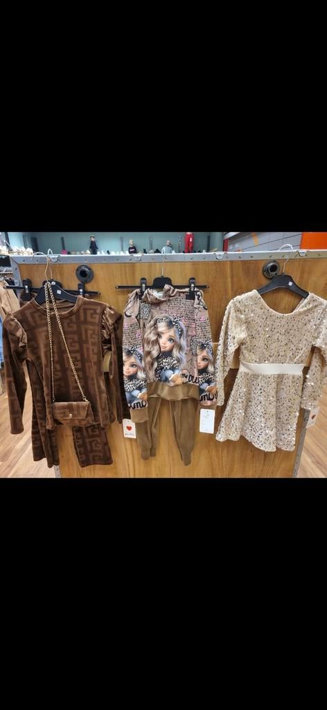 Grote partij marktgoederen: kleding, schoenen, accessoires, Ophalen of Verzenden