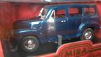 Chevrolet Suburban Carryall 1950 Blue 1:18 Mira Pol, Hobby en Vrije tijd, Overige merken, Mira, Auto, Verzenden