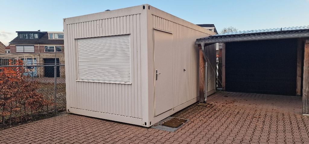 Kantoorunit, Ophalen