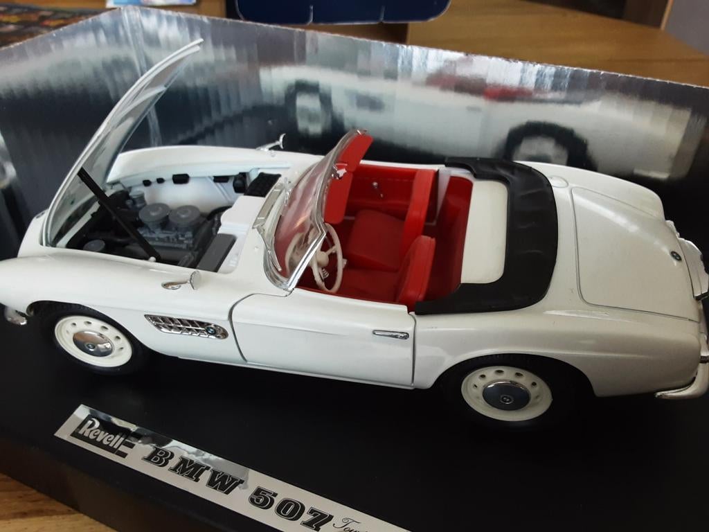 Revell BMW 507 Touring Sport modelauto 1:18, Hobby en Vrije tijd, Modelauto's | 1:18, Ophalen of Verzenden, Nieuw, Auto, Revell