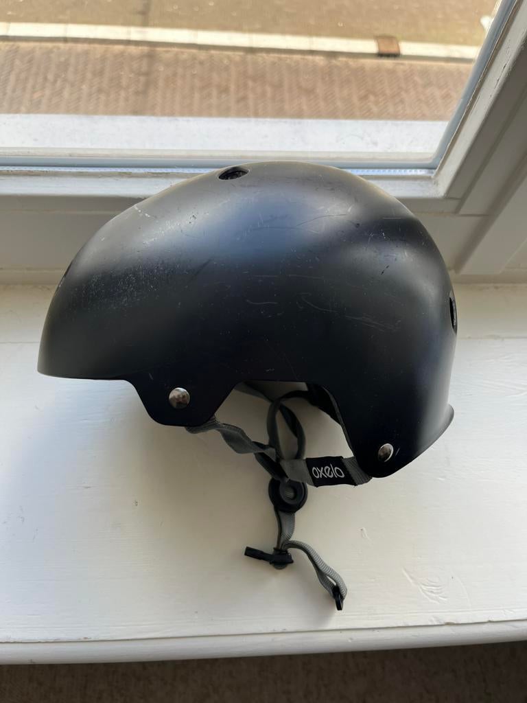 Skate helm, Sport en Fitness, Skateboarden, Ophalen, Zo goed als nieuw, Bescherming