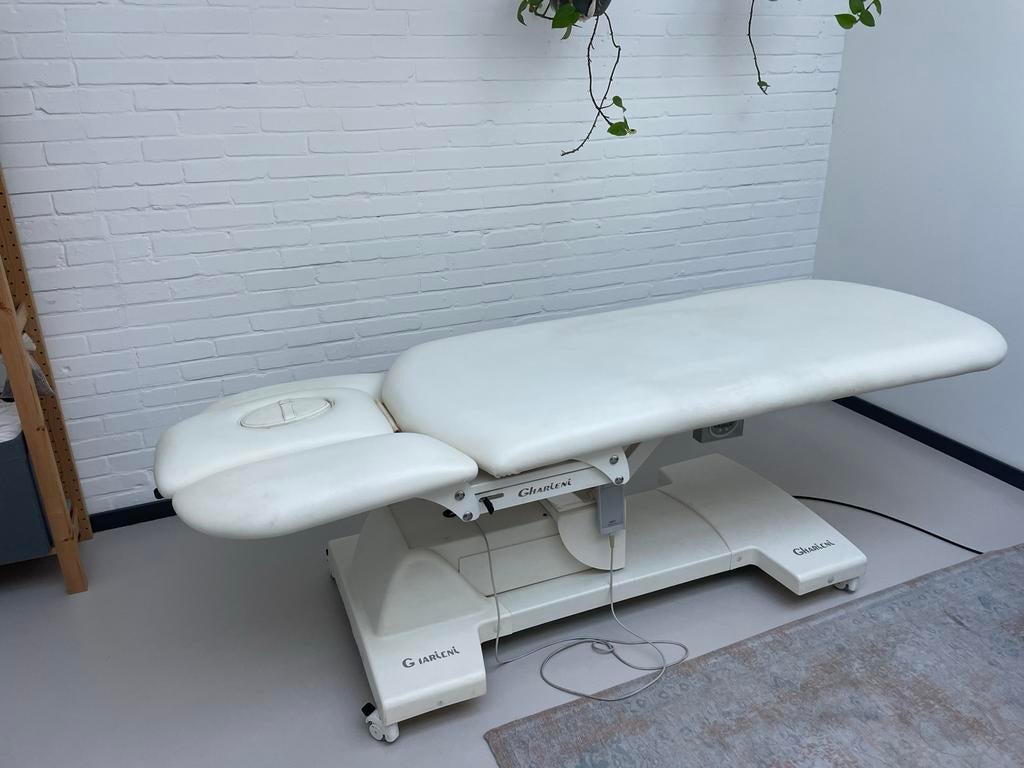 Massage tafel / behandeltafel, Ophalen, Gebruikt, Massagetafel
