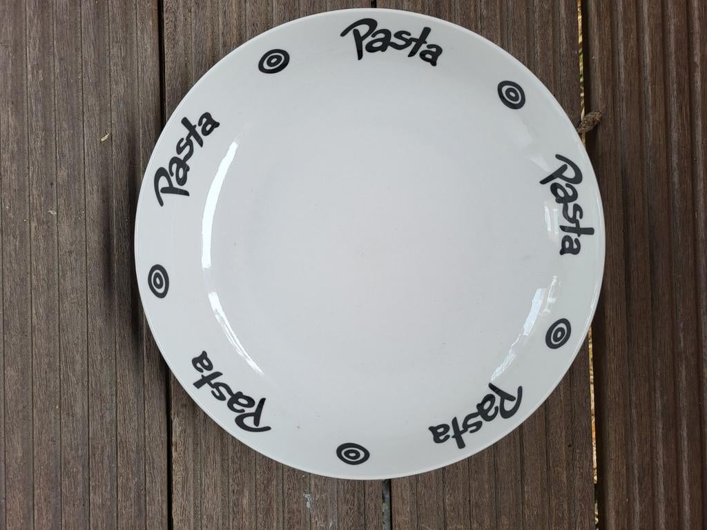 Wit pastabord met 'Pasta' opdruk doorsnee 28 cm, Huis en Inrichting, Keuken | Servies, Ophalen of Verzenden, Zo goed als nieuw