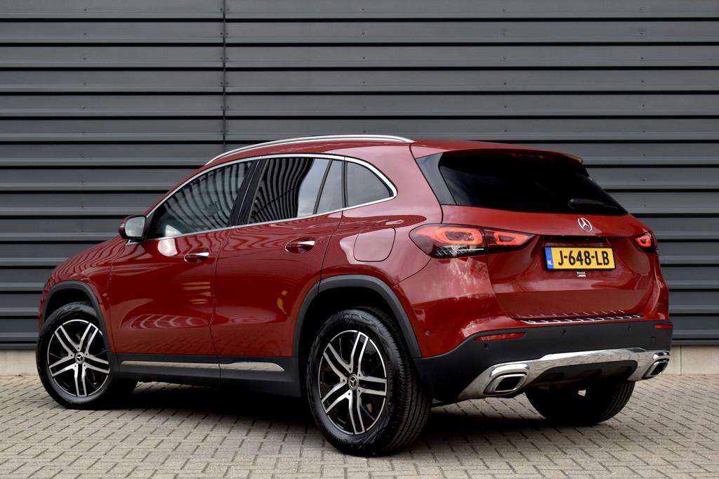 Mercedes-Benz GLA 250 4MATIC 224pk Premium Plus | Panoramada, Auto's, Automaat, Gebruikt, Euro 6, 4 cilinders