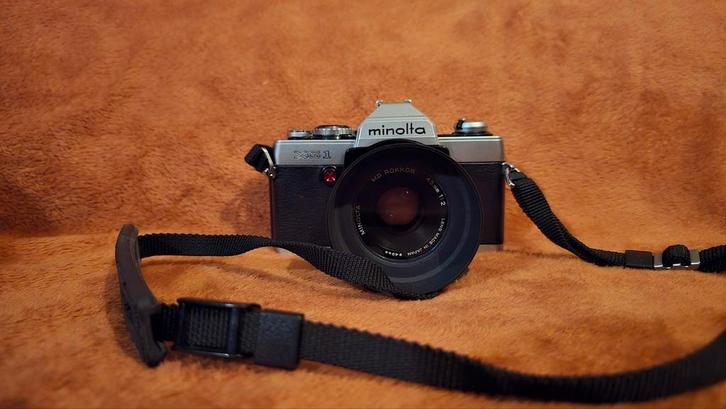 Minolta XG 1 35mm + MD Rokkor 45mm f/2 lens,, Audio, Tv en Foto, Fotocamera's Analoog, Zo goed als nieuw, Spiegelreflex, Minolta