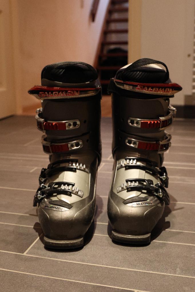 Skischoenen Salomon, Ophalen, 140 tot 160 cm, Gebruikt, Schoenen