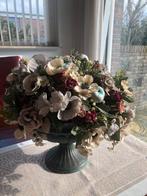 Mooi opgemaakt bloemstuk, Ophalen of Verzenden, Zo goed als nieuw