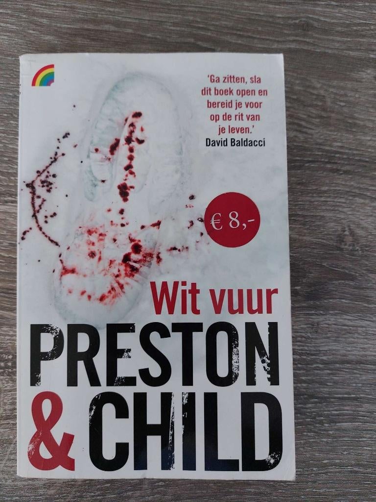 Douglas Preston en Lincoln Child - Wit vuur, Boeken, Ophalen of Verzenden, Zo goed als nieuw, Preston & Child