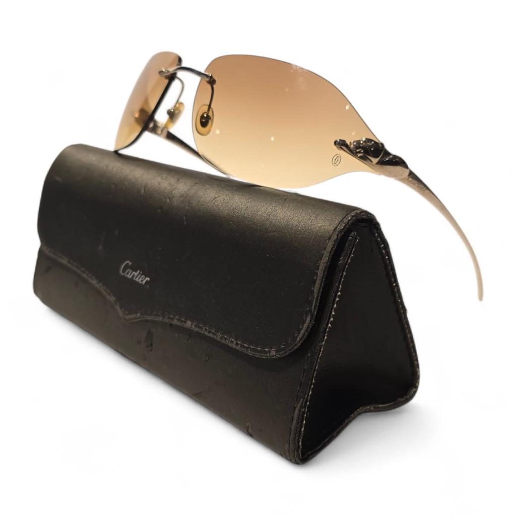 Cartier Panthère CT0068S Zonnebril Silver | Nette Staat, Cartier, Gebruikt, Support@cartier.com, 13 Rue de la Paix, 75002 Paris
France