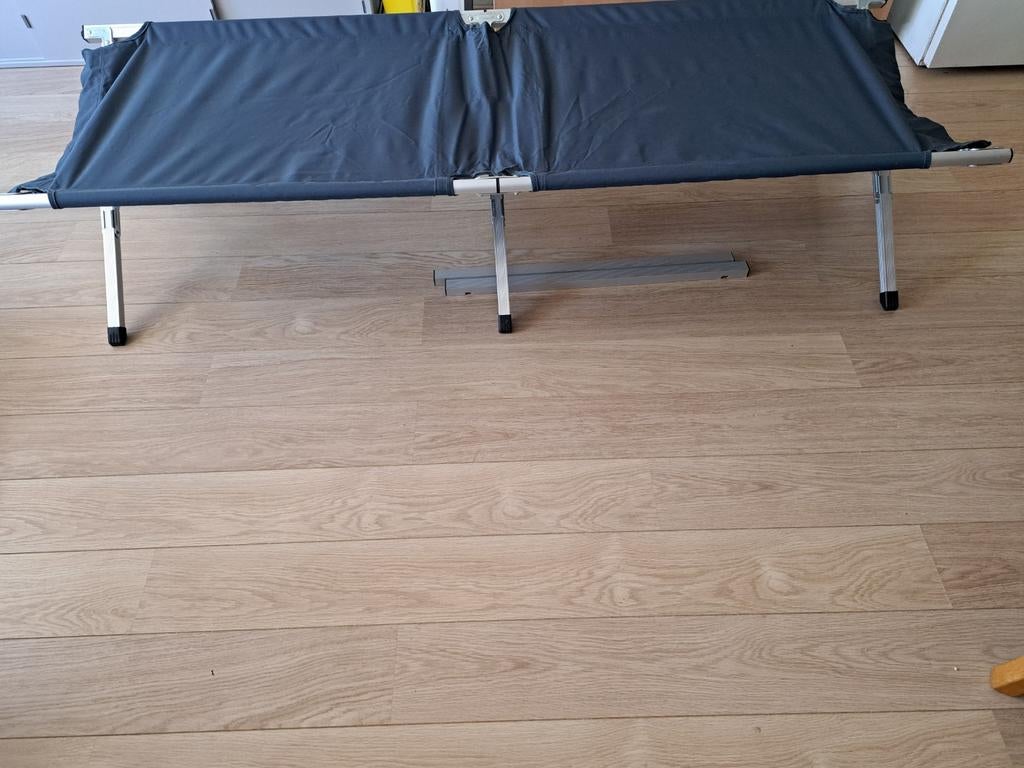 Opvouwbaar campingbedje/stretcher met draagtas, Ophalen, Zo goed als nieuw, Overige