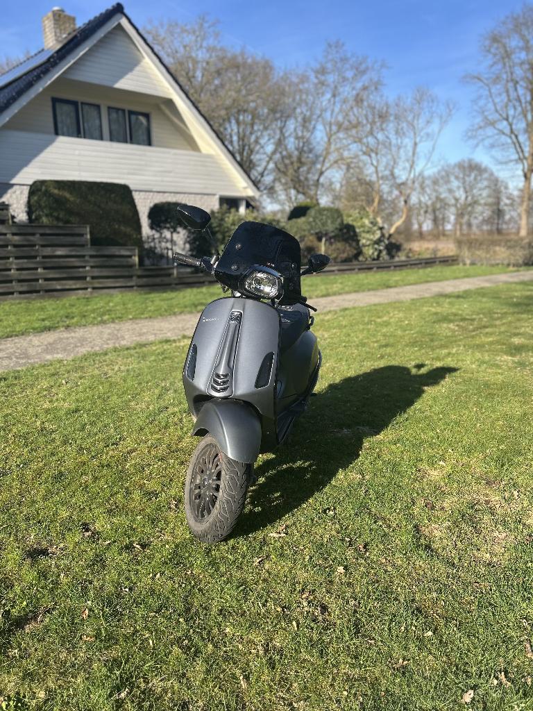 Vespa Sprint Brom Full Option 2018 LED 15.6xx, Ophalen, Gebruikt, Benzine, Vespa