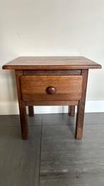 Stevig antiek eiken nachtkastje, Ophalen, Zo goed als nieuw