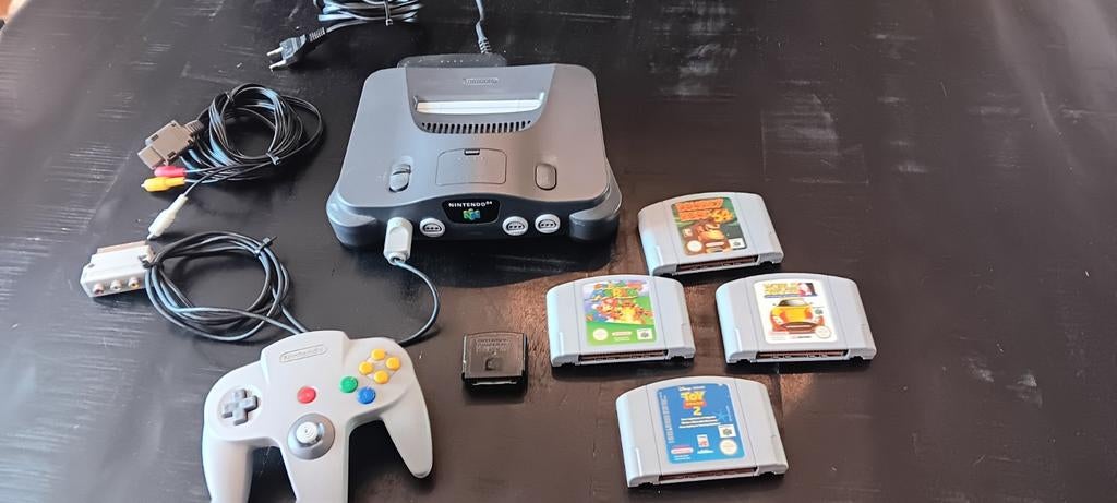 Nintendo 64 + controller, Ophalen of Verzenden, Zo goed als nieuw, Met 1 controller, Met games