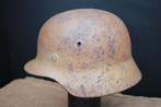 WW2 2-Tone CAMO M35 Stahlhelm SÜDFRONT, Ophalen of Verzenden, Landmacht, Duitsland, Helm of Baret