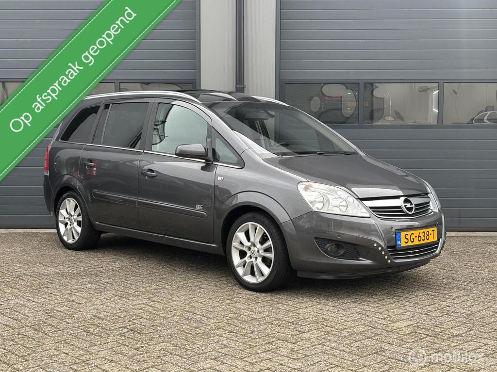 Opel Zafira 1.8 Cosmo 7 Persoons Uitvoering / Pano Dak, Auto's, Opel, 4 cilinders, Electronic Stability Program (ESP), 750 kg