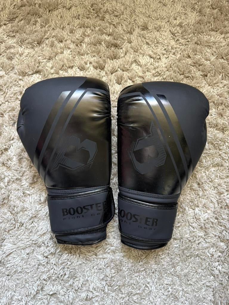 Nieuwe Booster Bokshandschoenen Mat Zwart 14 oz Ongebruikt, Ophalen of Verzenden, Zo goed als nieuw, Bokshandschoenen