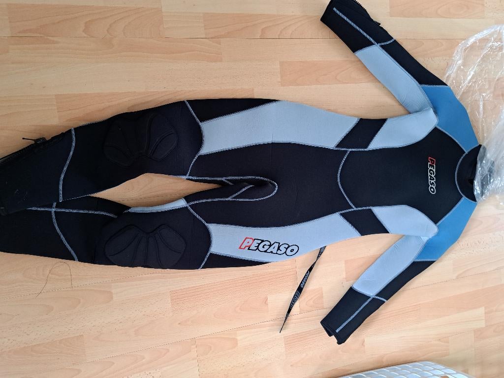 duikpak maat M 5 mm, Watersport en Boten, Duiken, Ophalen, Gebruikt, Duikpak