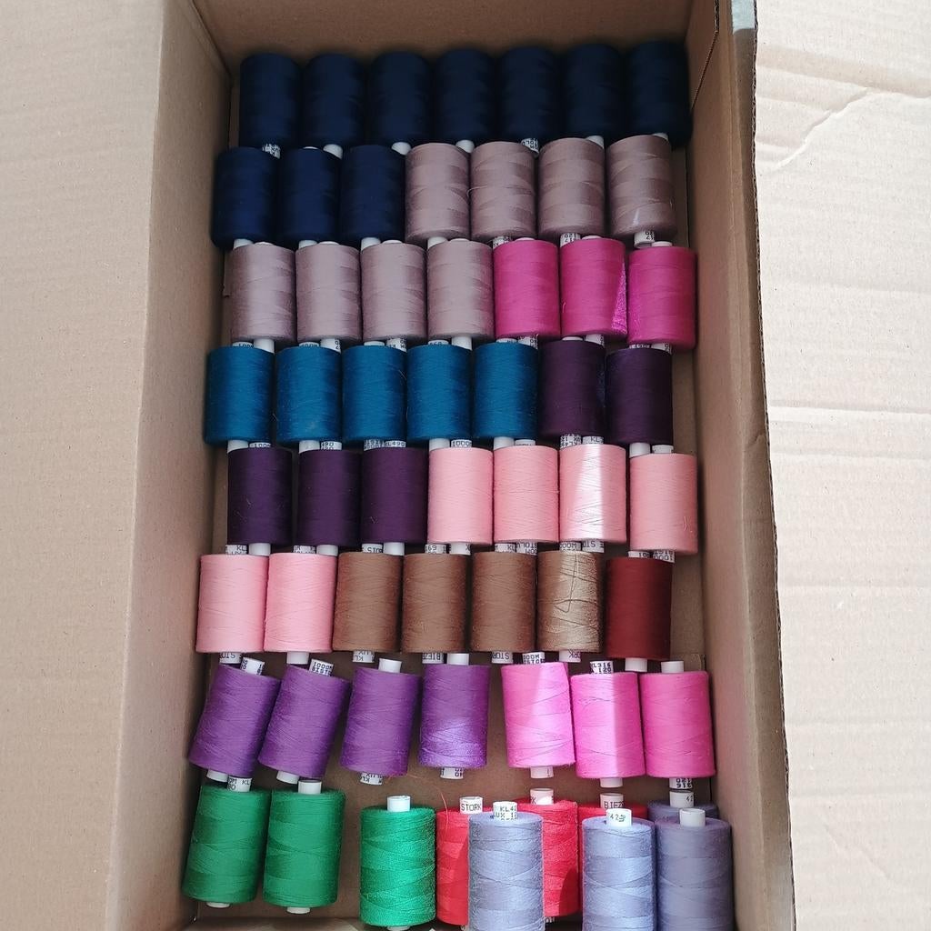 Heel veel  kleuren klossen naaigaren Biezestork., Ophalen of Verzenden, Nieuw, Garen of Naald(en)