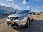 Nissan Qashqai 1.2 DIG-T Connect Edition (2014), Voorwielaandrijving, Euro 5, Stof, Zwart