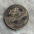 US Air Force WW2 P-38 lightning coin, Verzamelen, Militaria | Tweede Wereldoorlog, Ophalen of Verzenden, Luchtmacht, Amerika, Embleem of Badge