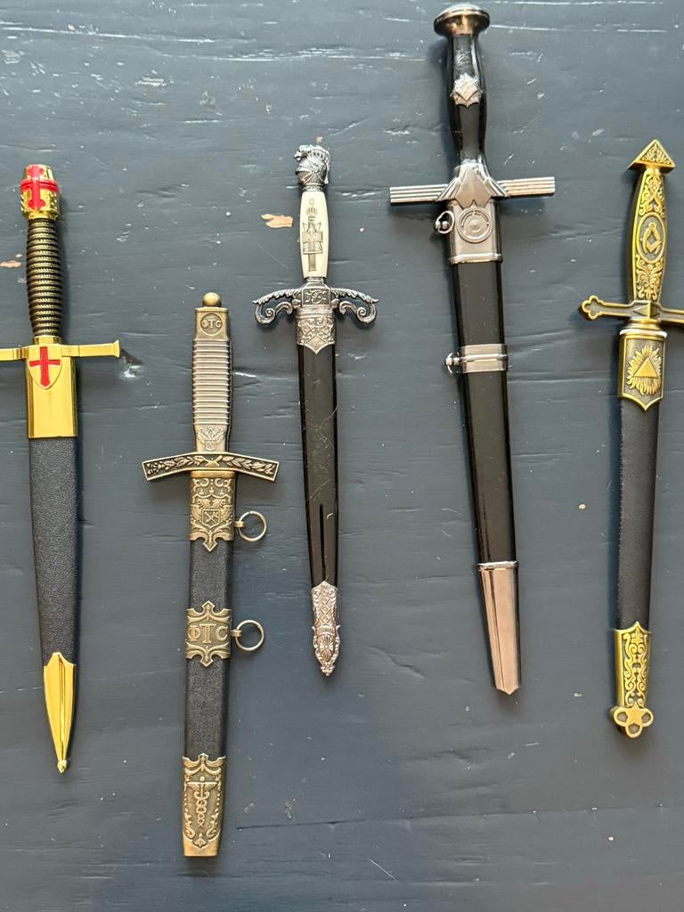 Decoratieve dolken set van 4 stuks, Verzamelen, Overige Verzamelen, Ophalen of Verzenden, Gebruikt