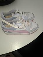 Puma sneakers - Wit met roze en grijs, Kleding | Dames, Ophalen, Puma, Wit, Sneakers of Gympen