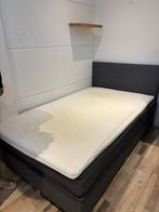 Gratis Boxspring bed 1.20 breed - Ophalen in Leiden, Ophalen, Gebruikt, Twijfelaar, 120 cm