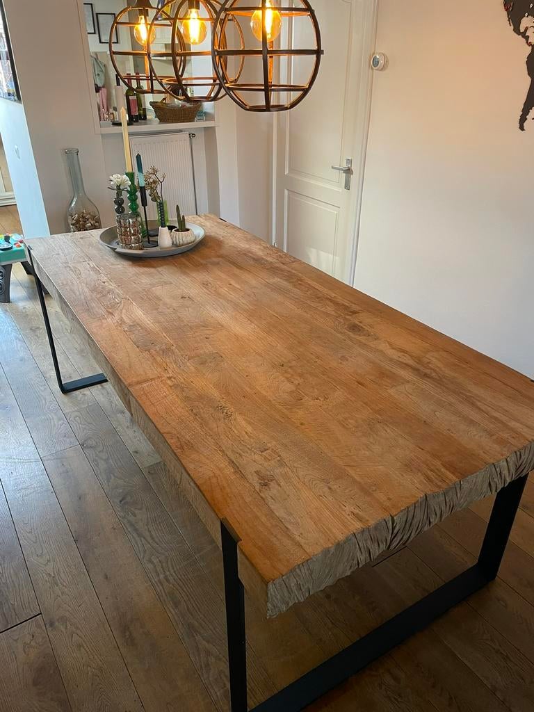Eetkamertafel Vulcano, Ophalen, 200 cm of meer, 50 tot 100 cm, Zo goed als nieuw
